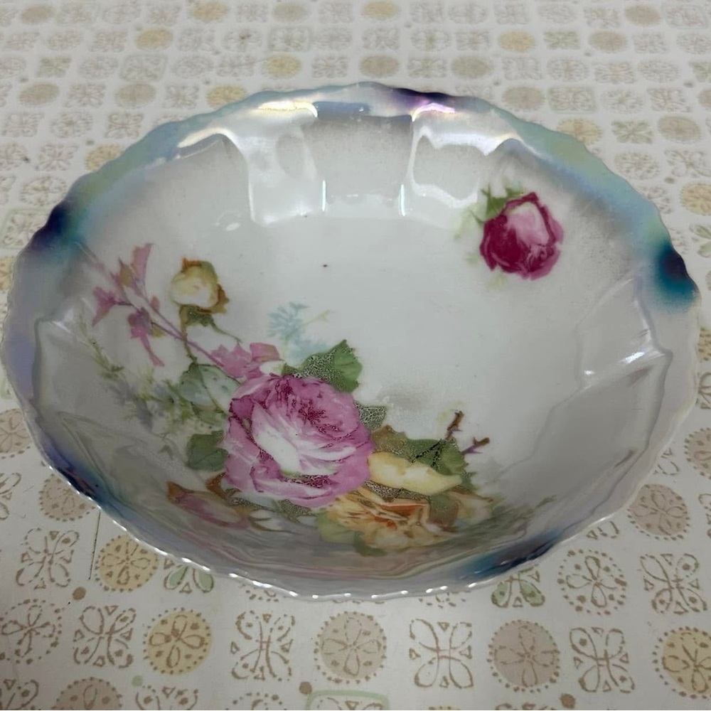 BAVARIA Floral Ceramic Bowl with Pink and Green Design